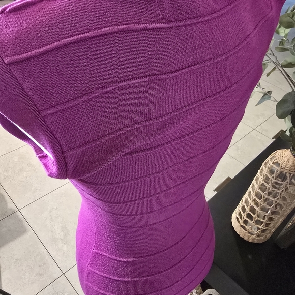 Nicki Minaj Women's  Bodycon Bandage Mini Dress sz M Stretch VNeck Sexy Clubwear - Picture 4 of 6